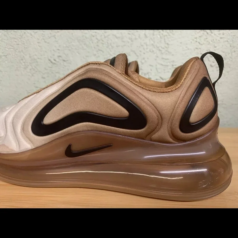 Size 9 - Nike‎ Air Max 720 Desert 2019